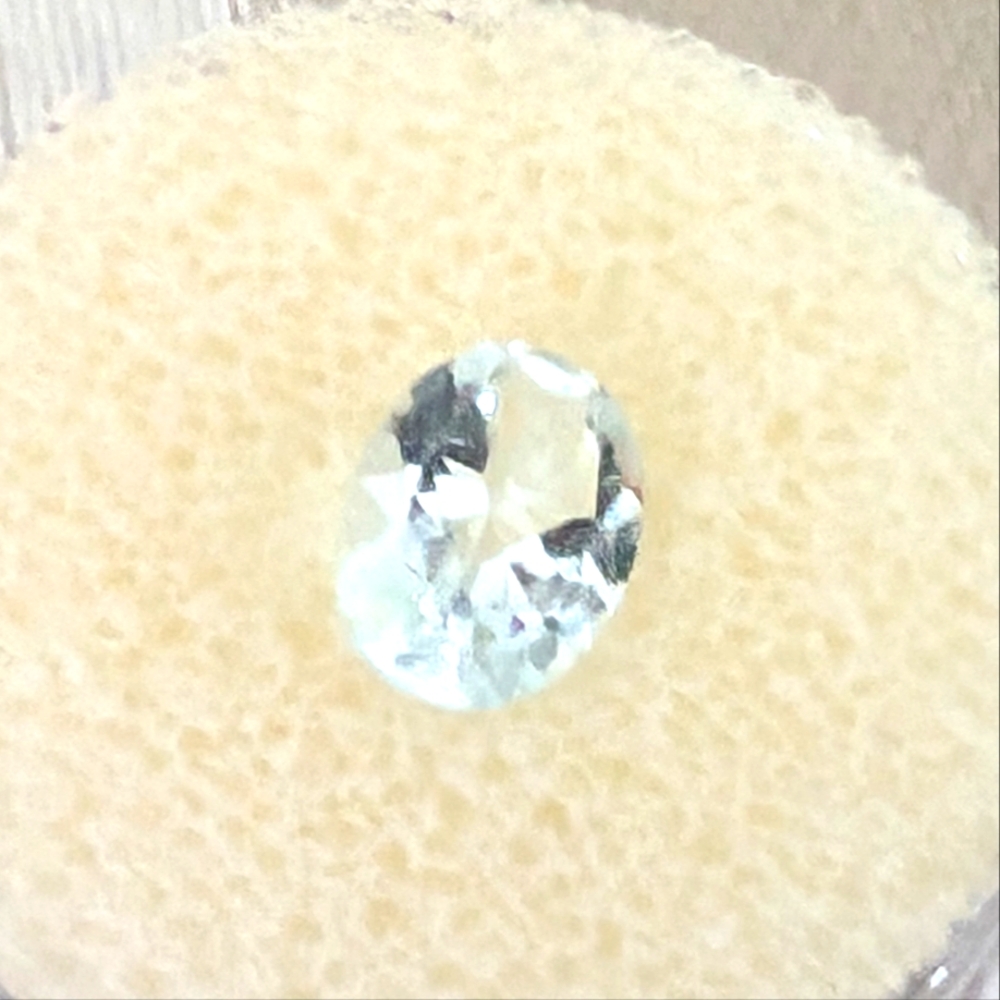 GORGEOUS WHITE SAPPHIRE LOOSE GEMSTONE